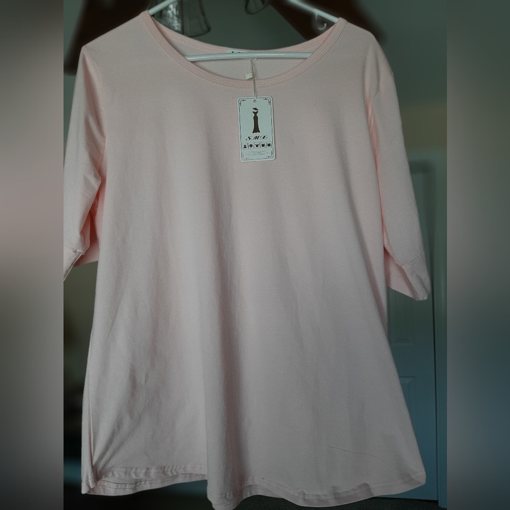 SMX - NWT - Simple soft pink cotton top for women - Size: L